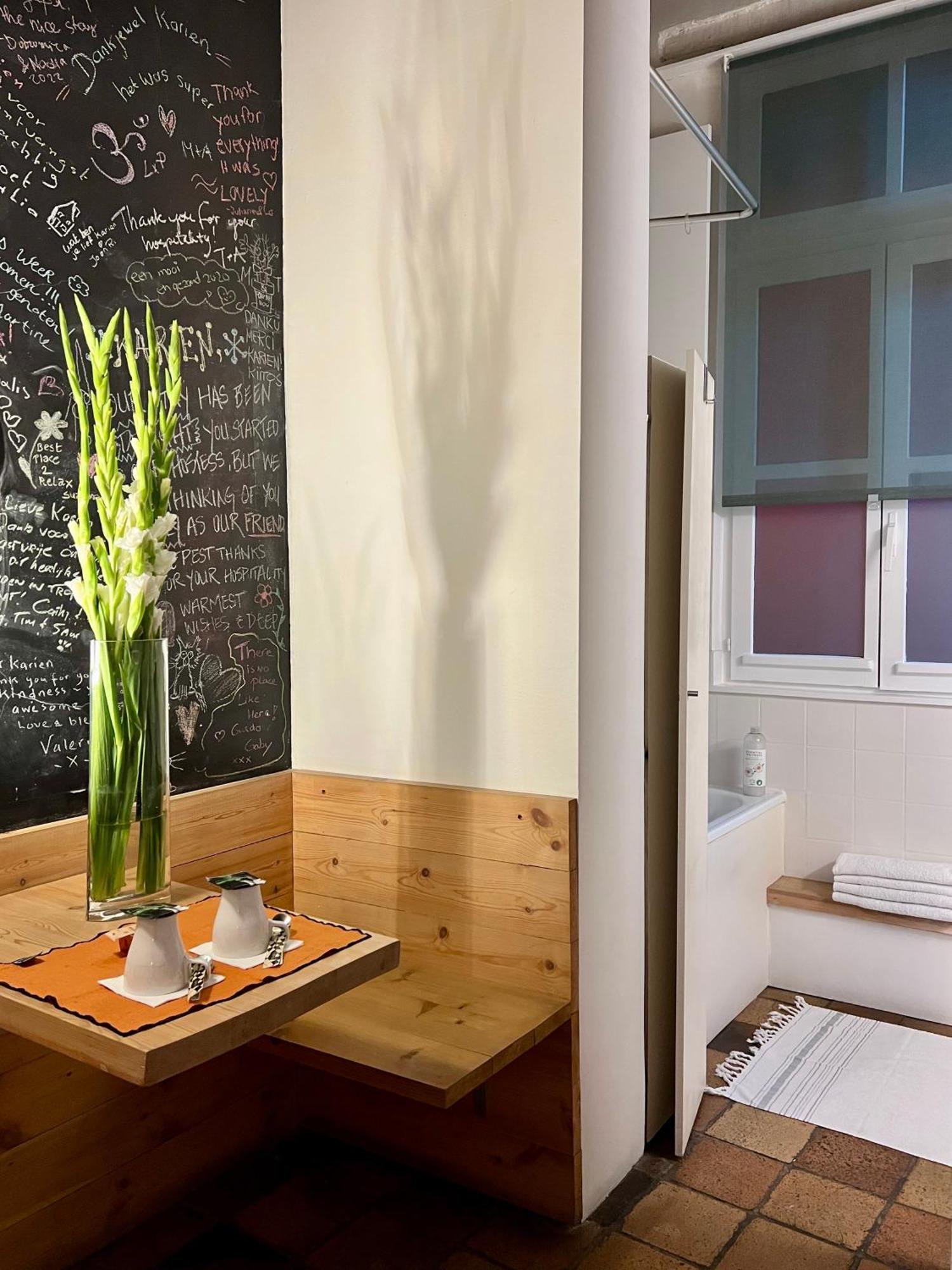 Heaven At 11, Your Deluxe Studio With Personal Bathroom, Kitchenette & Terrace Gent Buitenkant foto